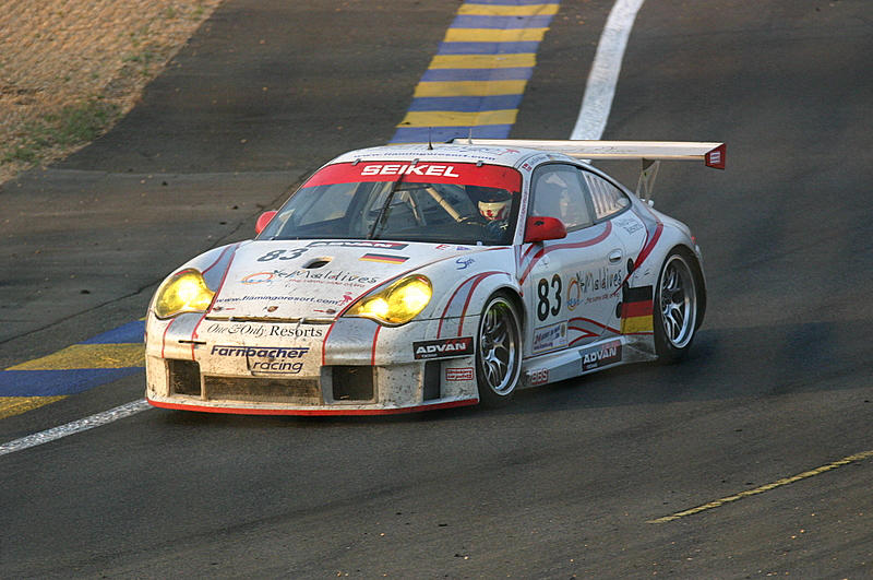 2nd in GT2, Porsche 996 GT3-RSR - Lars Nielsen, Dominik Farnbacher & Pierre Ehret in the Esses at the 2006 Le Mans (54323591490).jpg